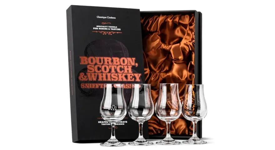 Set mit vier Gläsern für Bourbon, Scotch & Whiskey. Die Box erklärt, was bedeutet Bourbon: ein amerikanischer Whiskey.